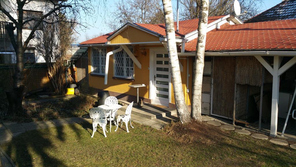 Apartment Patricia With Garden Budapest Ruang foto